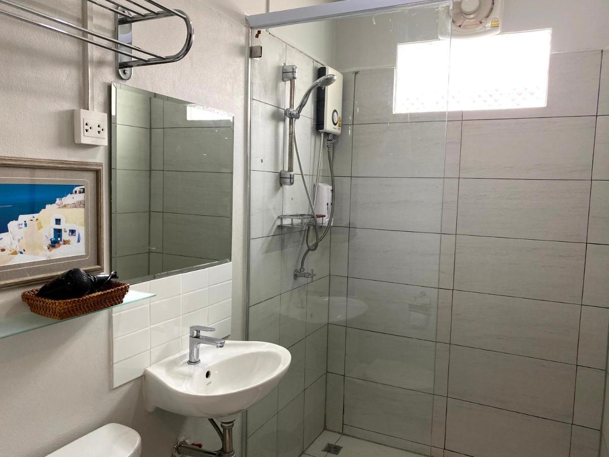 Patuxay Place Wientian Zewnętrze zdjęcie